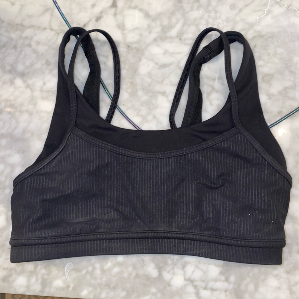 Lululemon sports bra